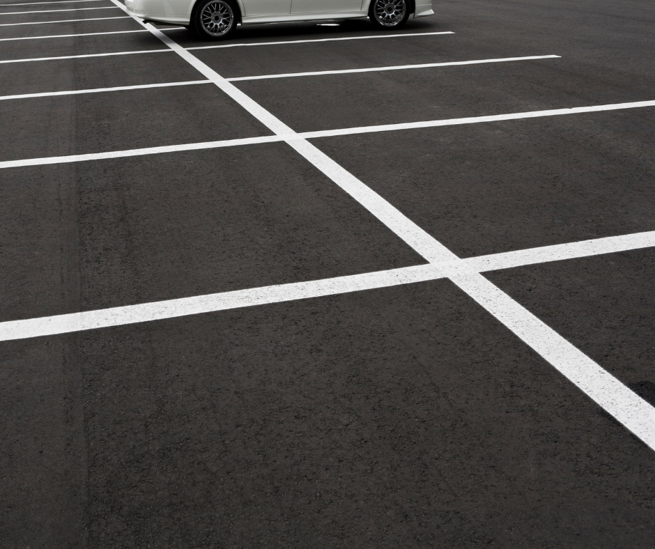 Read more about the article Parking lot line striping
